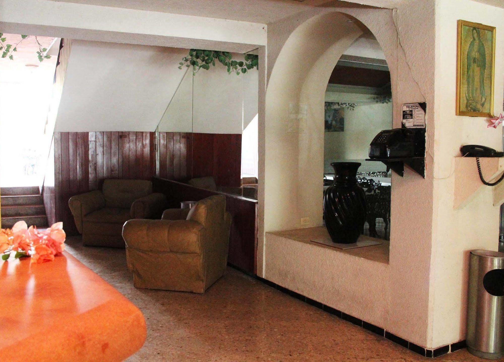 Hotel Suites Elia Noemi Mérida Exterior foto