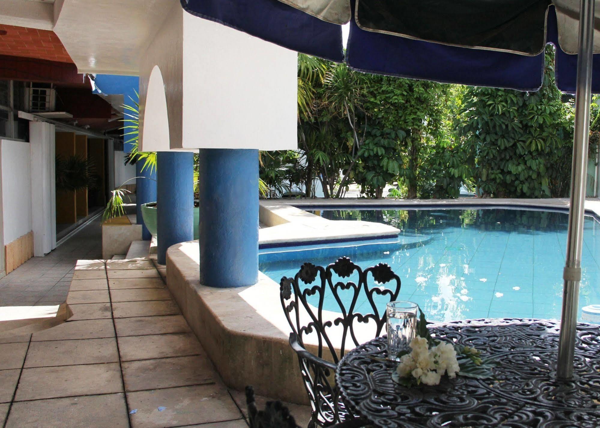 Hotel Suites Elia Noemi Mérida Exterior foto